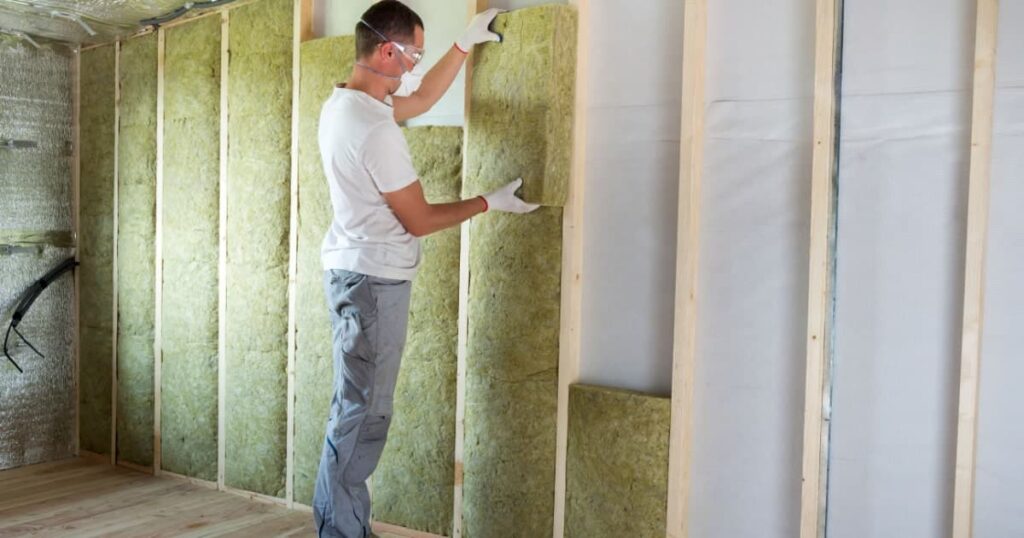 Isolation d'un mur intérieur avec de la laine de roche